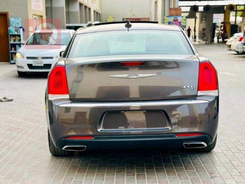 كرايسلر 300